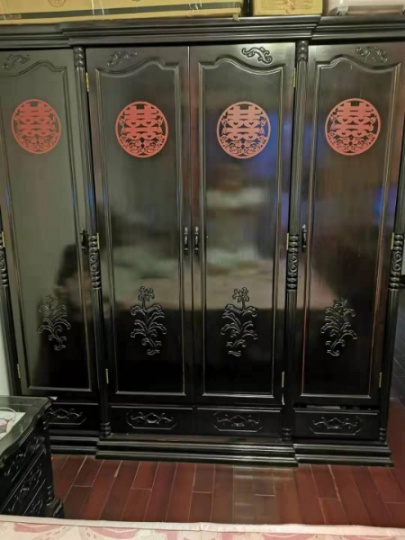 實(shí)木家具老瓷器老式家具回收高于同行的回收價(jià)等你咨詢(xún)