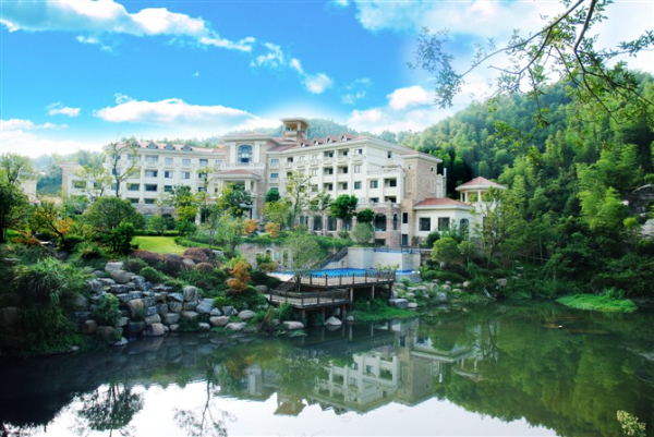 南昌拓展訓(xùn)練、團(tuán)建、軍訓(xùn)、培訓(xùn)、徒步、戶外活動