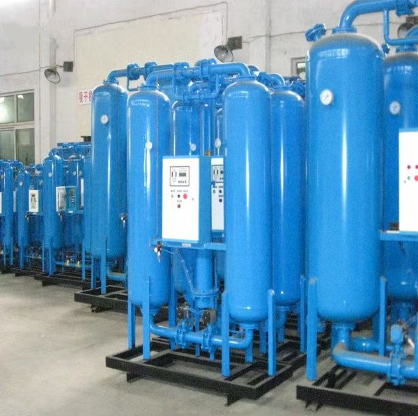 零氣耗壓縮熱鼓風(fēng)再生吸附式干燥機(jī) 零氣耗壓縮熱鼓風(fēng)再生吸附式干燥機(jī)